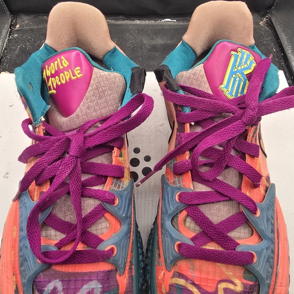 Nike Multicolor Athletic Sneakers with Pink Laces main image 4